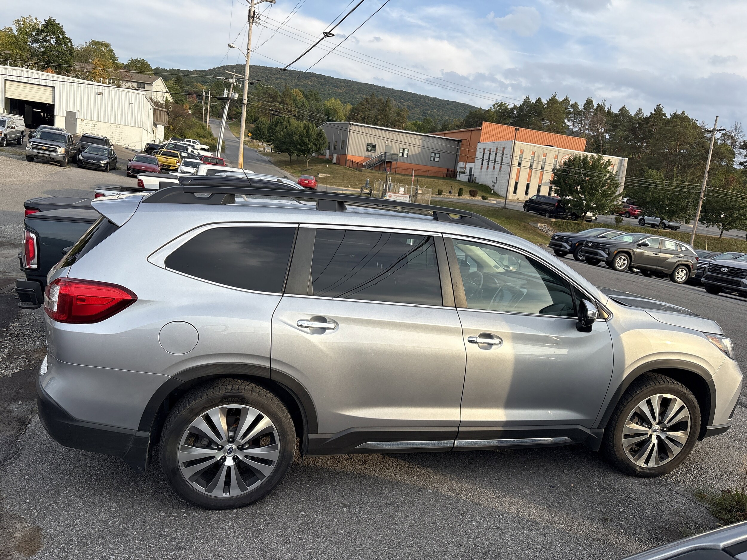 2021 Subaru Ascent Touring photo 2