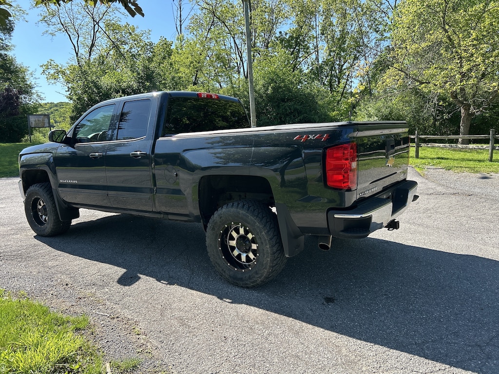 Used 2018 Chevrolet Silverado 1500 LT Truck Double Cab