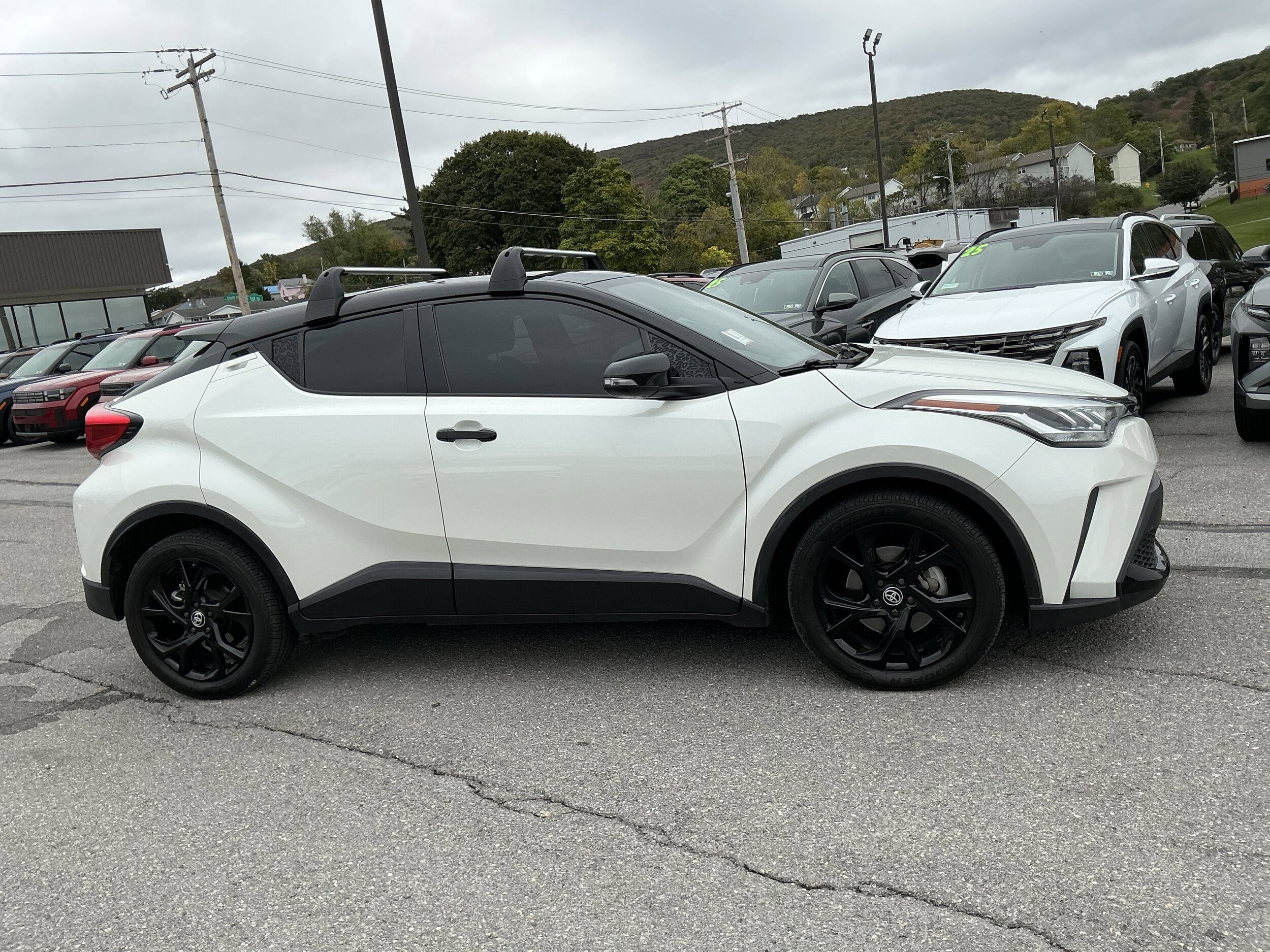 2021 Toyota C-HR LE Nightshade Edition photo 2