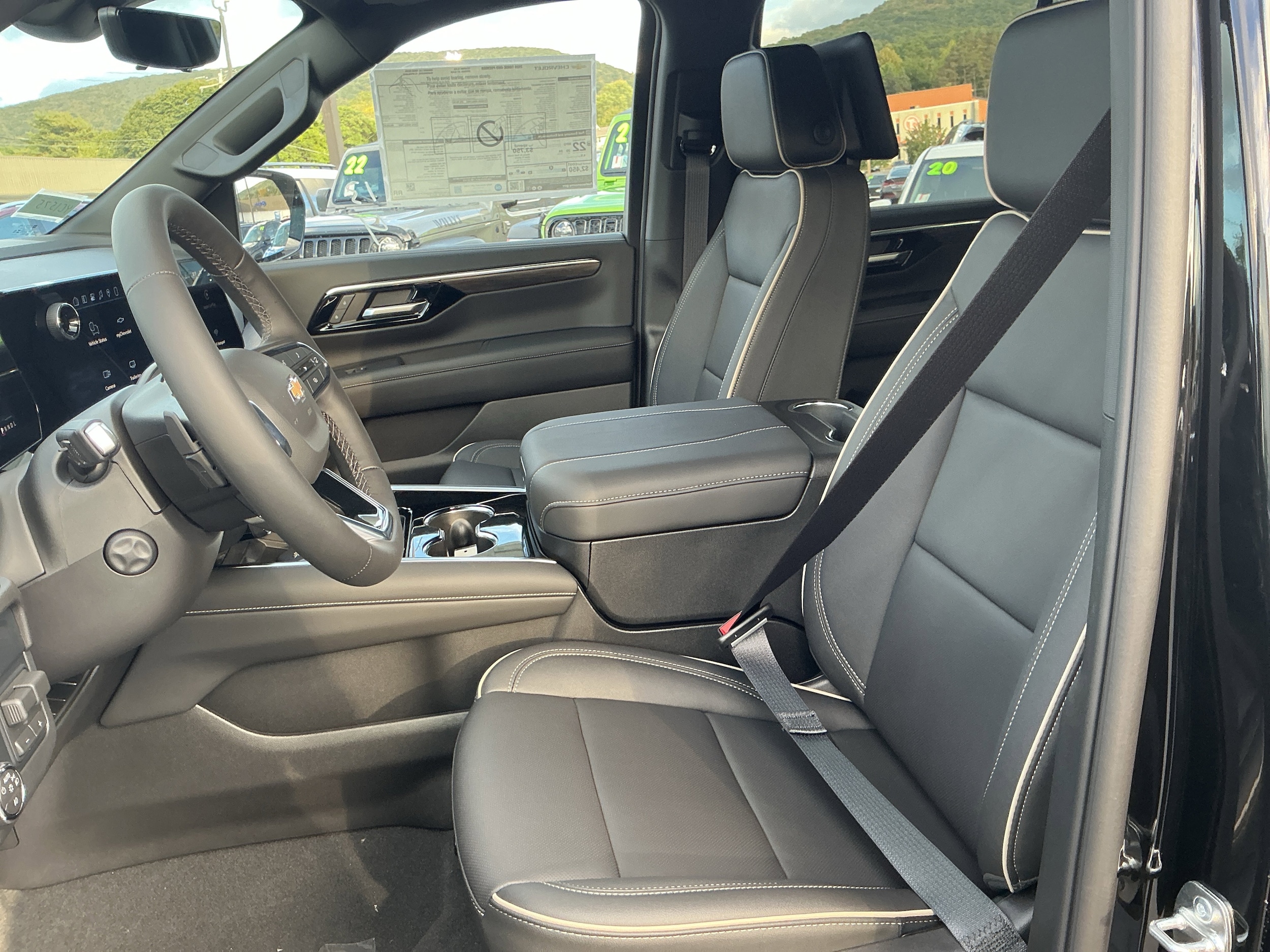 2026 Chevrolet Tahoe Premier - Photo 15