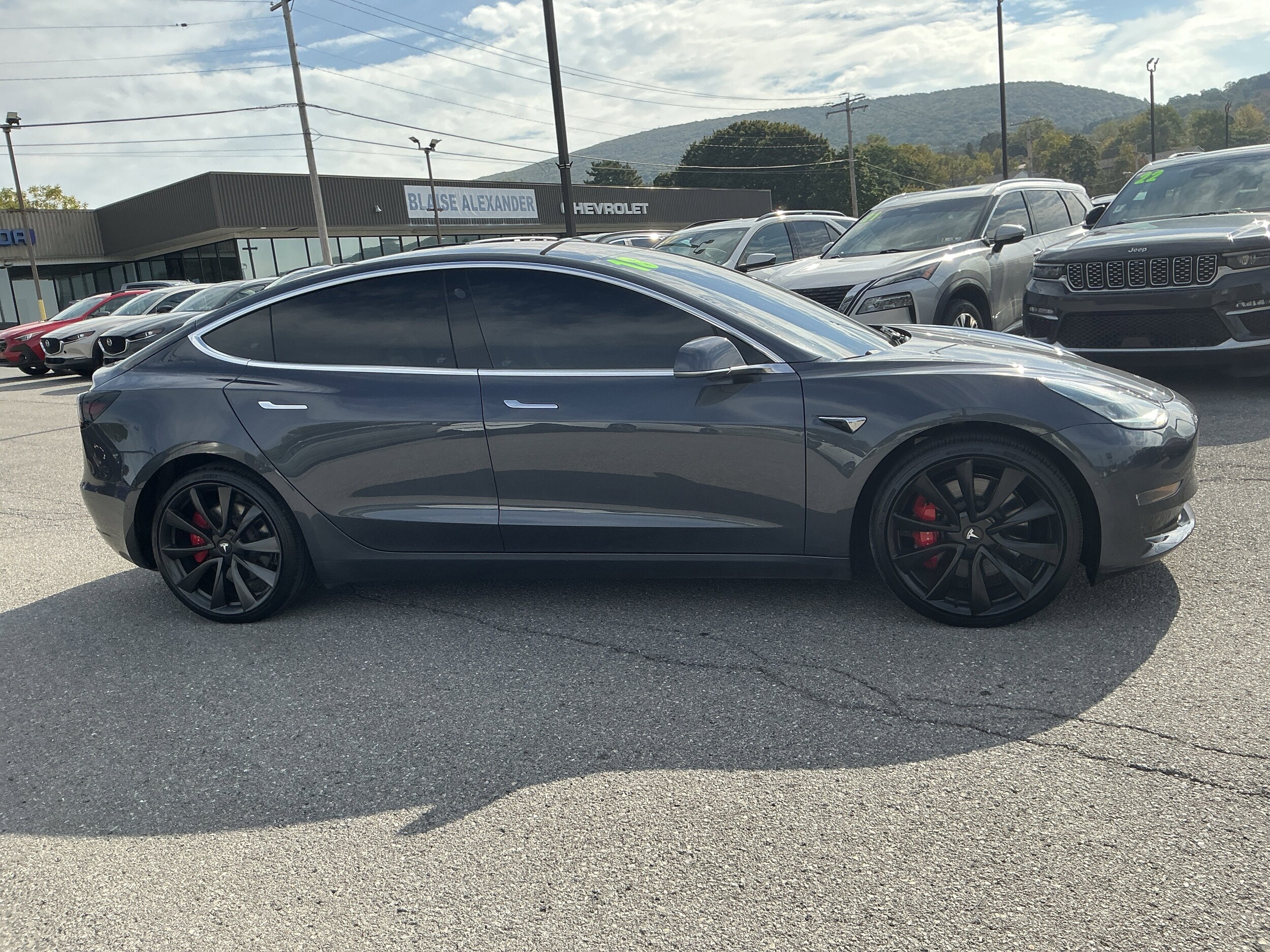 2018 Tesla Model 3 Long Range photo 2