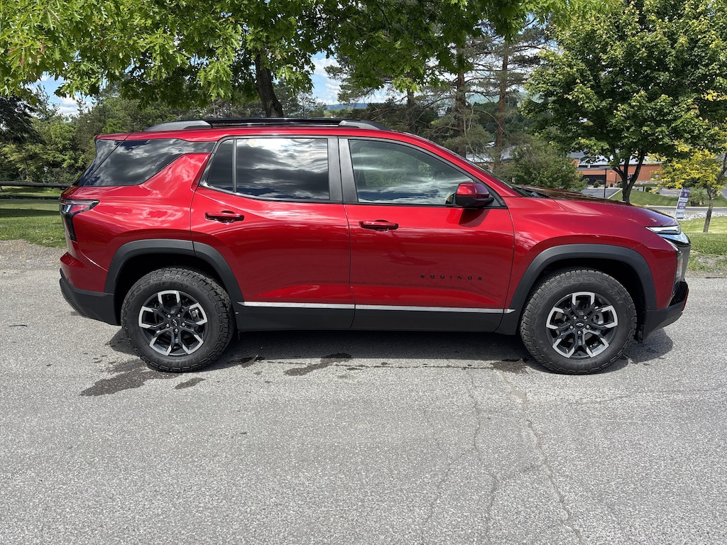 Used 2025 Chevrolet Equinox Activ SUV
