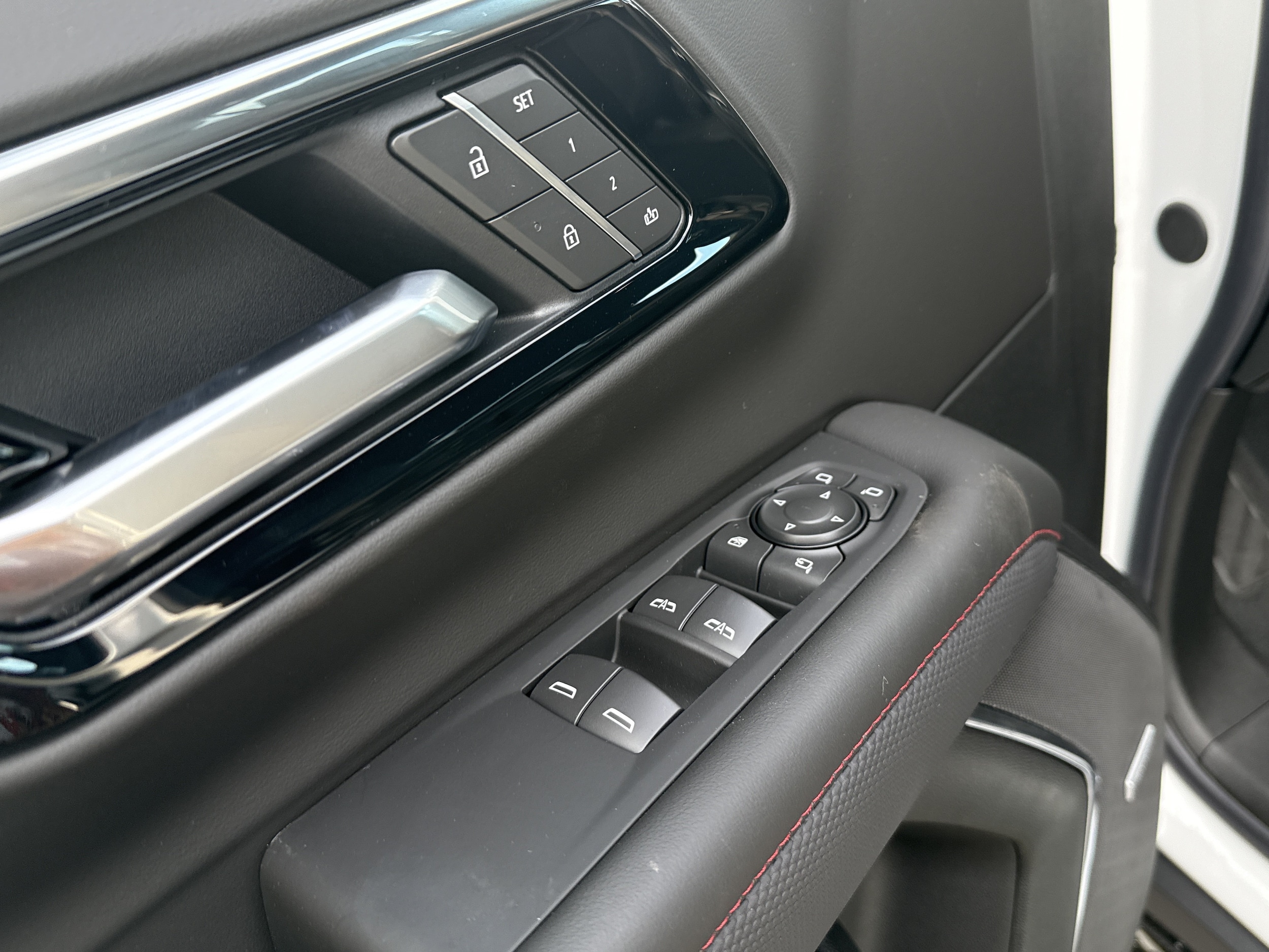2027 Chevrolet Tahoe RST - Photo 14