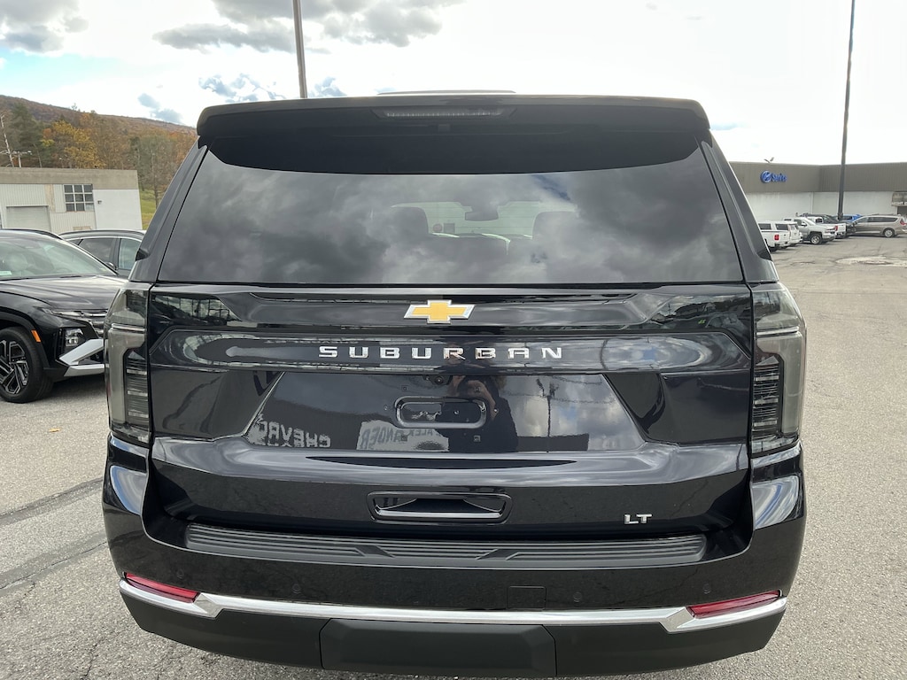 New 2026 Chevrolet Suburban LT SUV