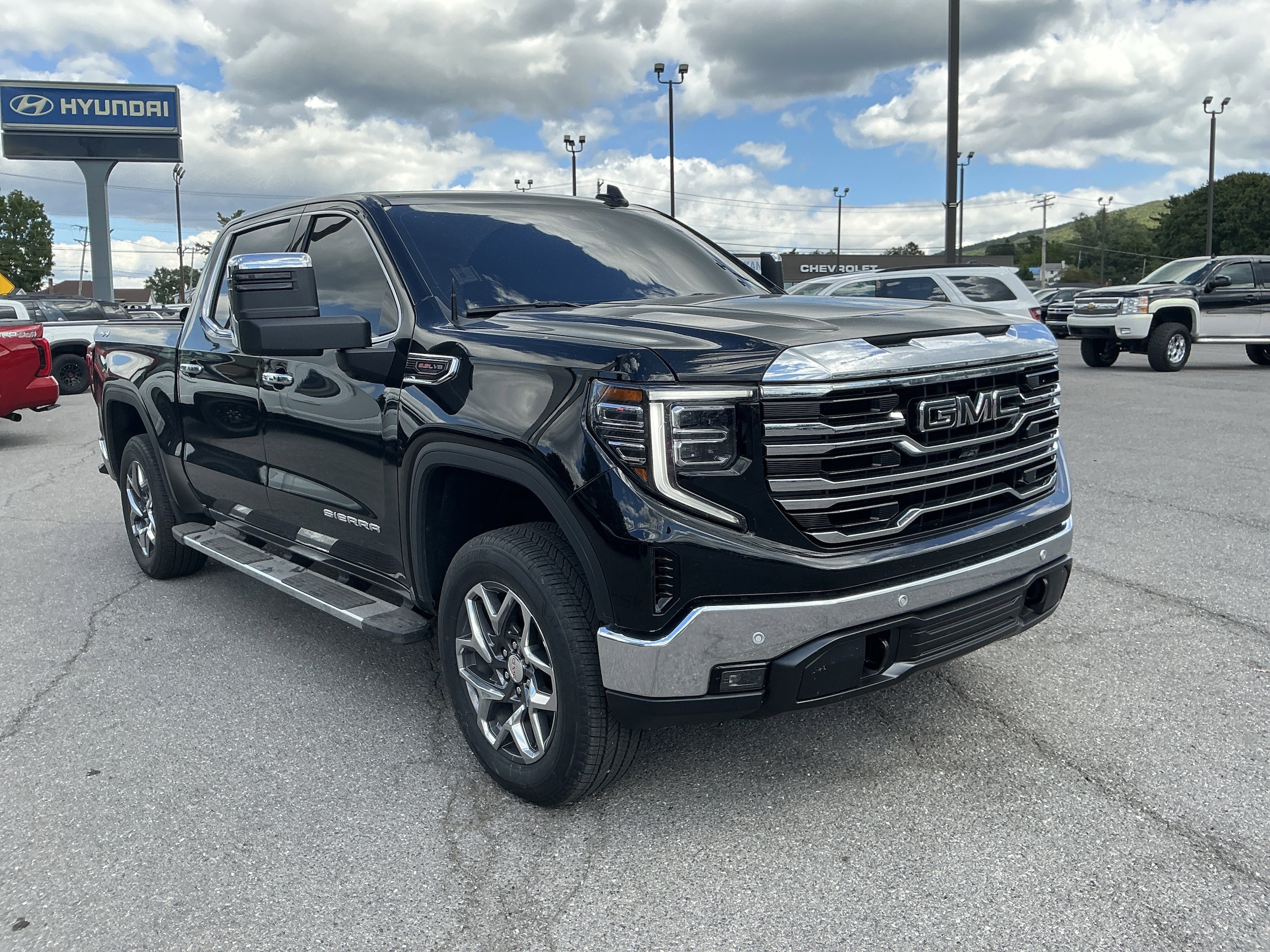 2024 GMC Sierra 1500 SLT