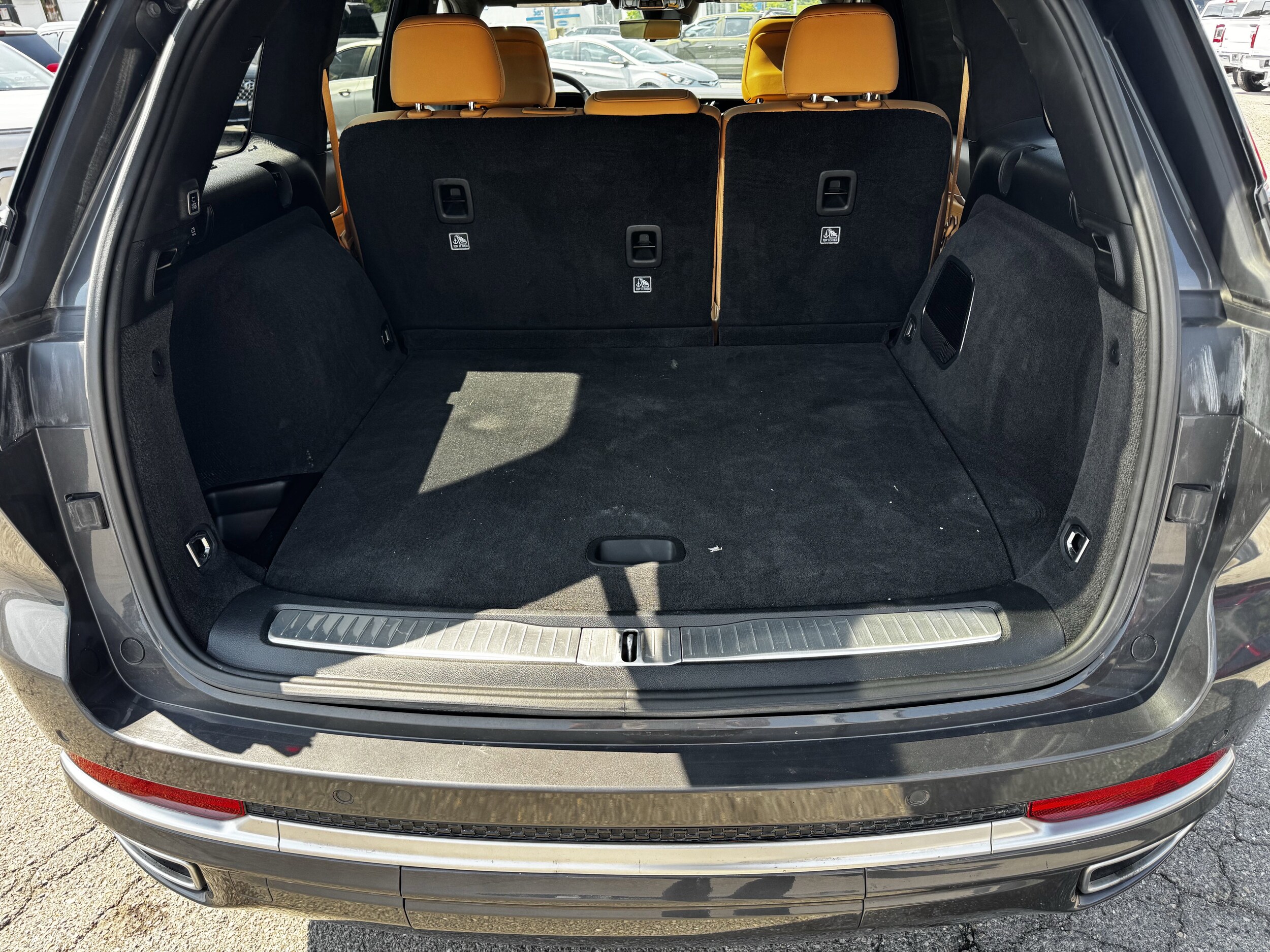 2022 Jeep Grand Cherokee Summit Reserve photo 4