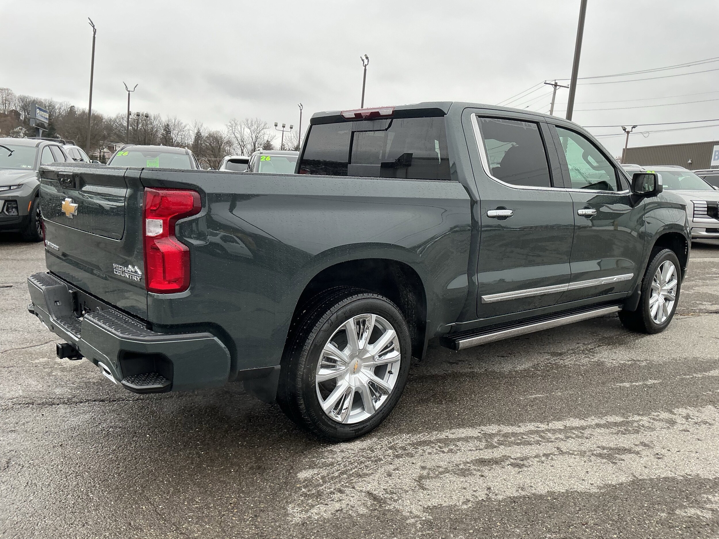 2026 Chevrolet Silverado 1500 High Country photo 3