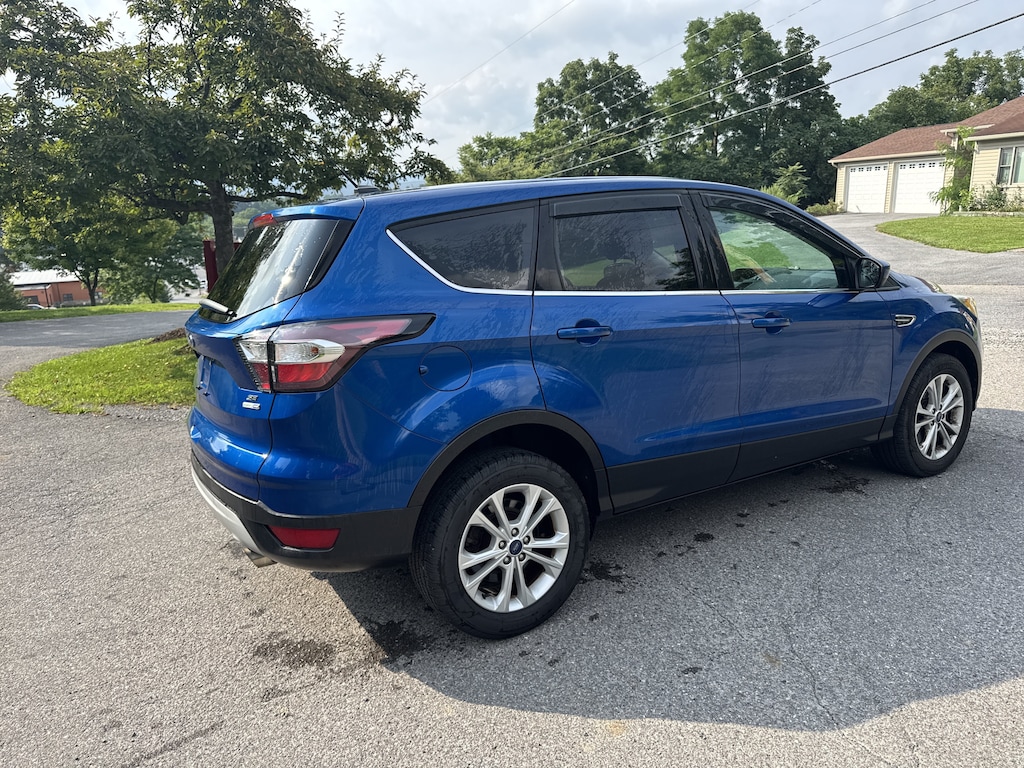 Used 2017 Ford Escape SE SUV