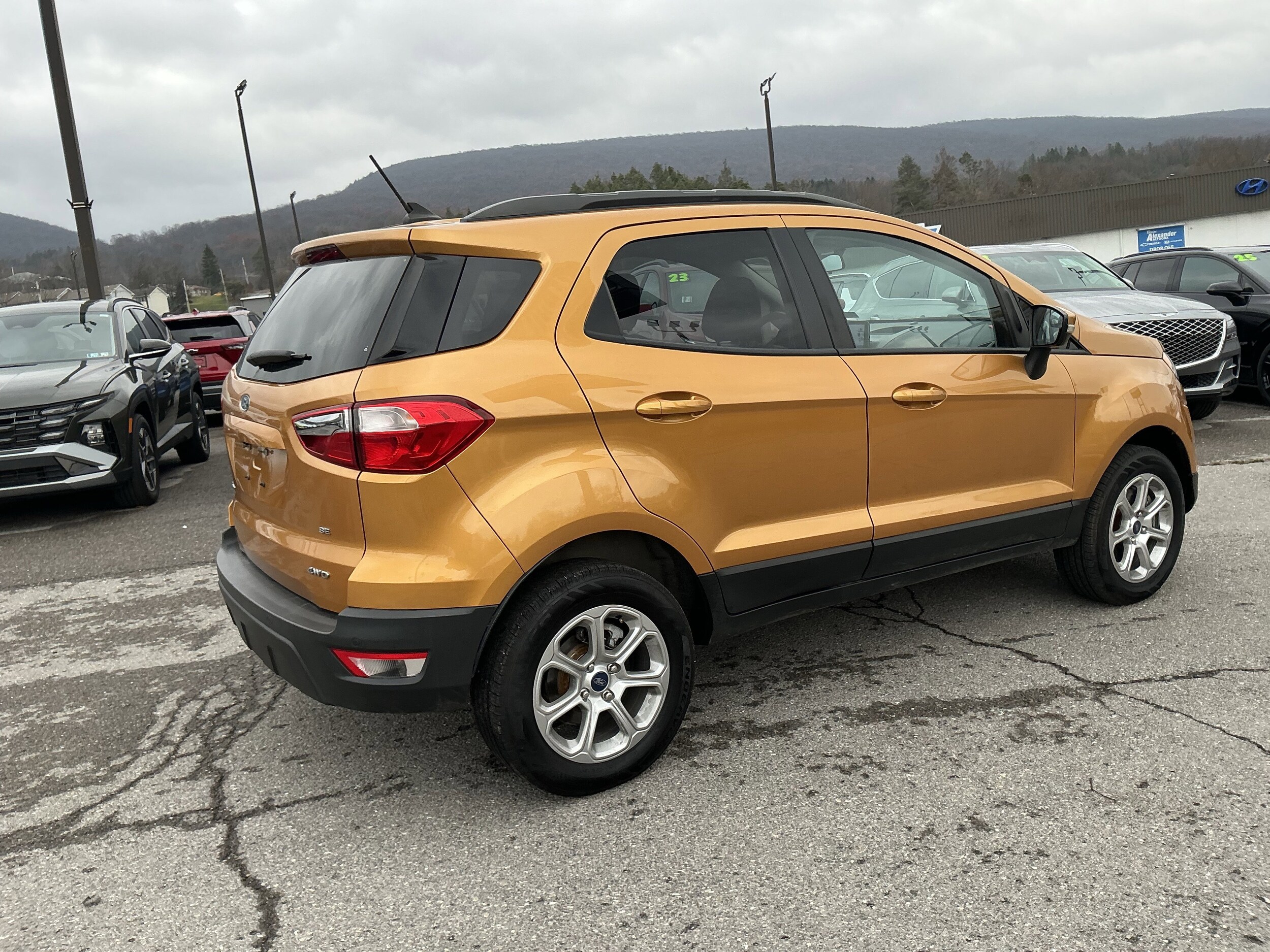 2021 Ford EcoSport SE photo 2
