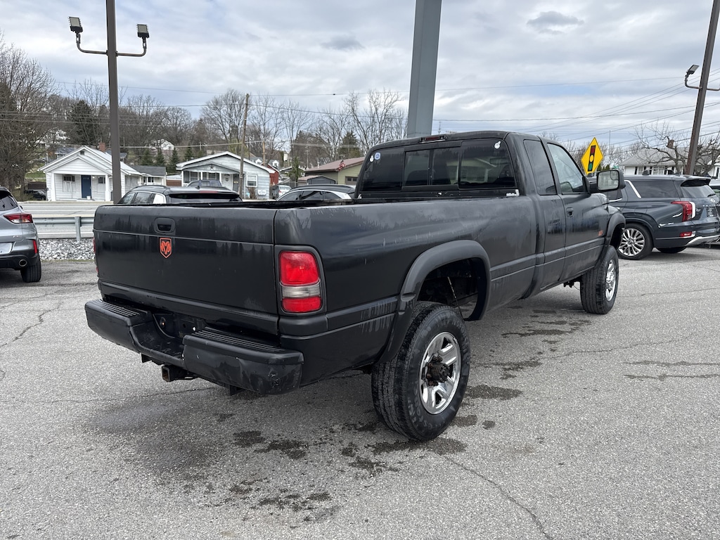 Used 2001 Dodge Ram 2500 4DR Quad 139WB HD Truck Quad Cab