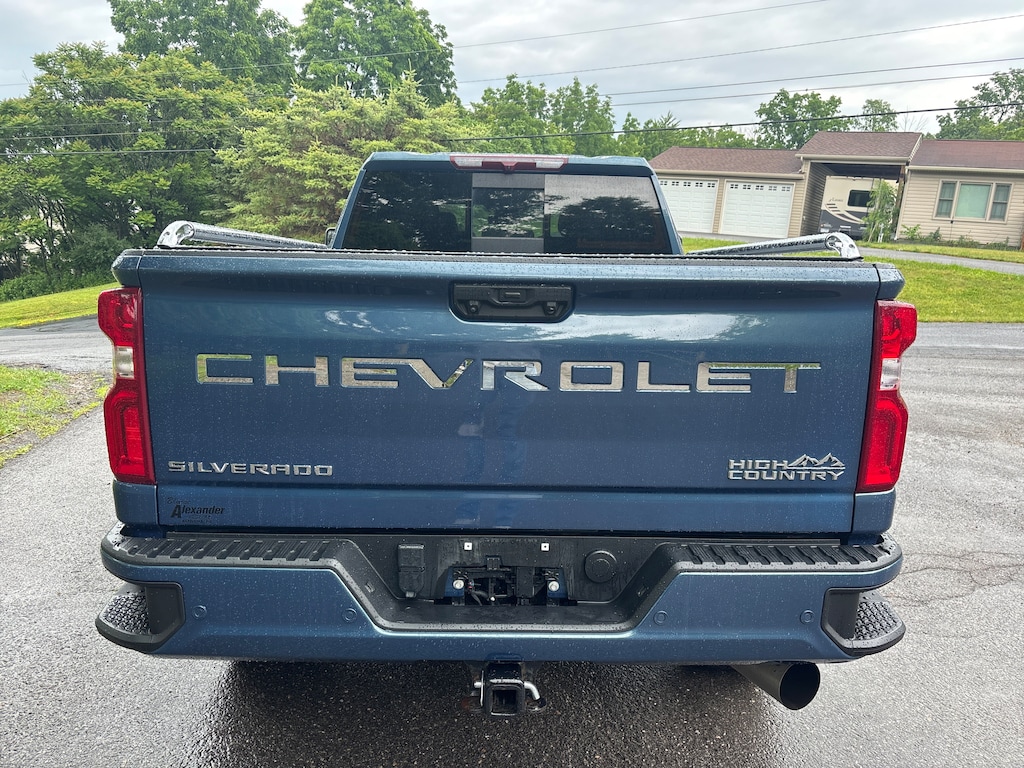 Used 2024 Chevrolet Silverado 2500 HD High Country Truck Crew Cab