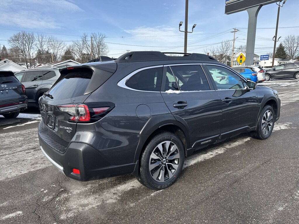 Used 2023 Subaru Outback Limited XT SUV