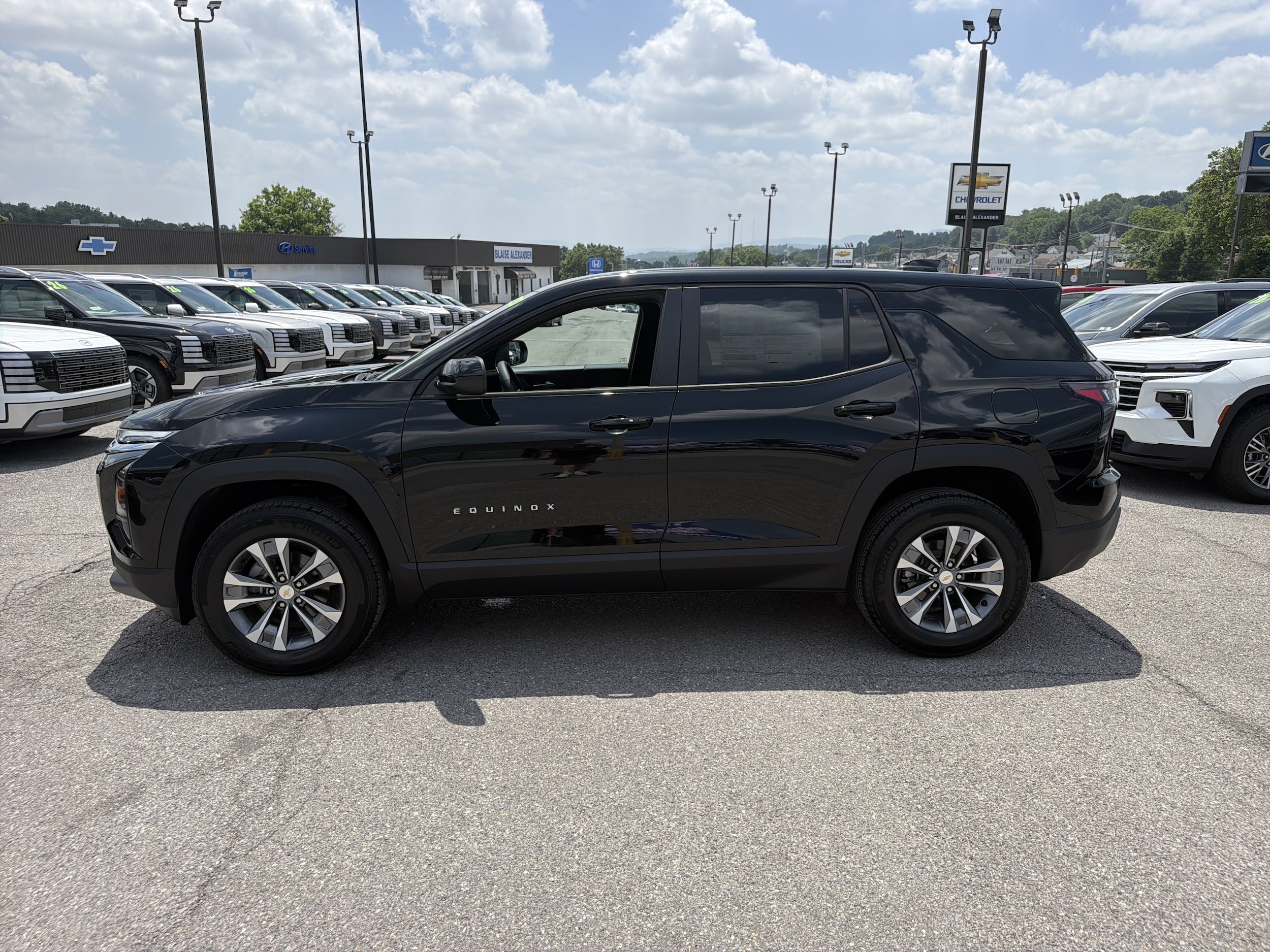 2026 Chevrolet Equinox LT - Photo 7