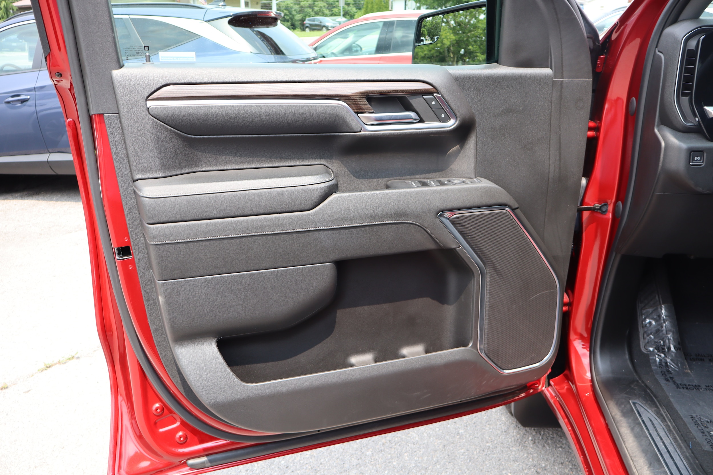 2023 Chevrolet Silverado 1500 RST - Photo 14