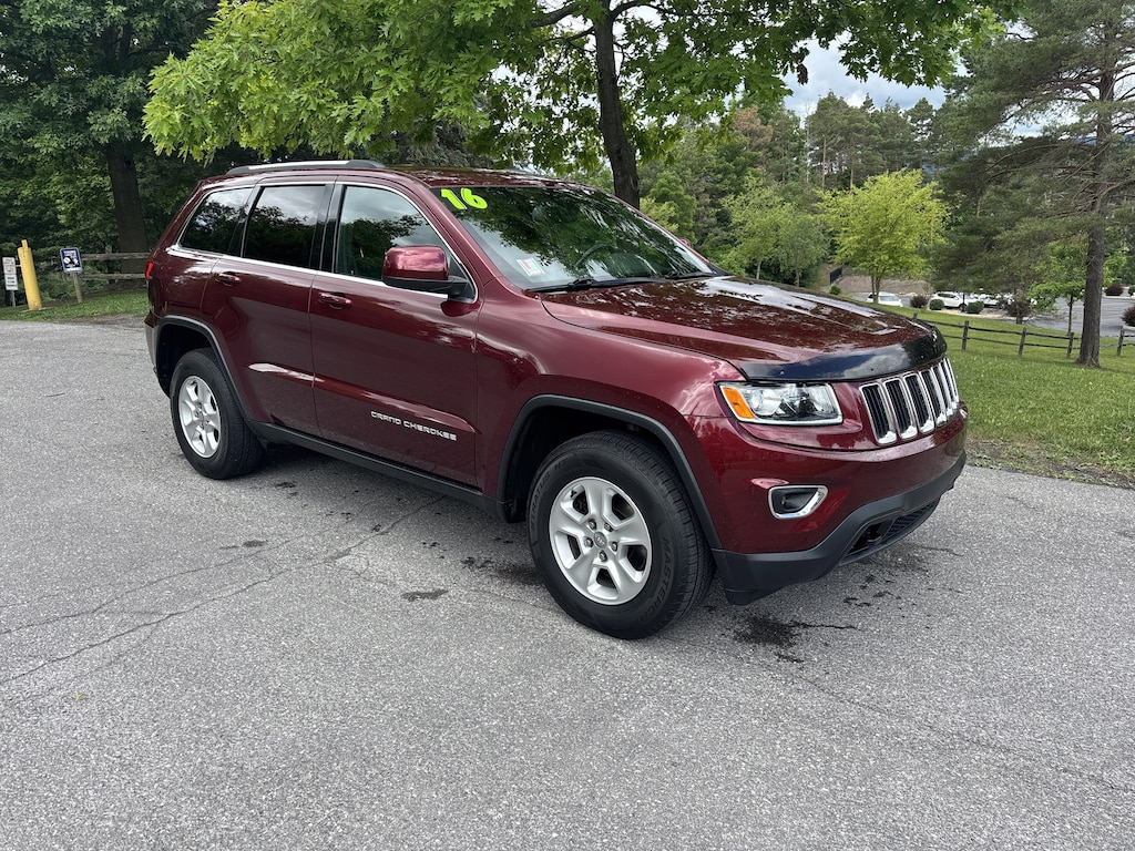 Used 2016 Jeep Grand Cherokee Laredo SUV