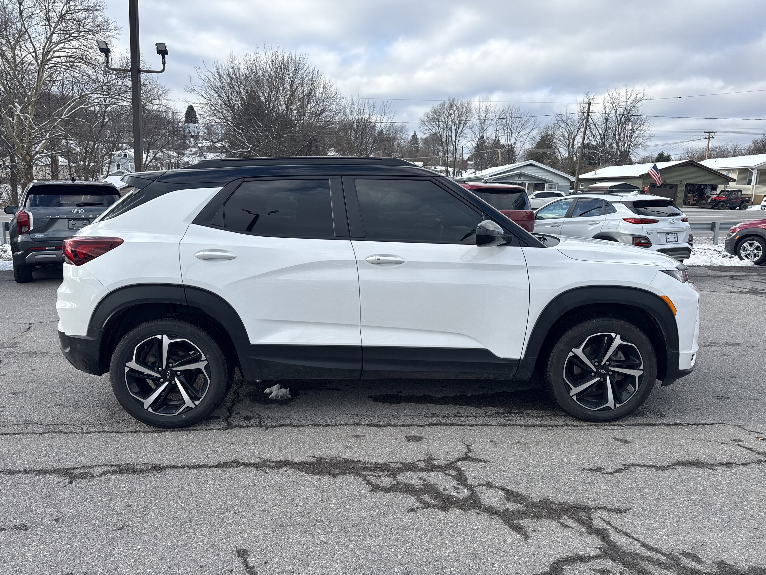 2022 Chevrolet Trailblazer RS photo 2