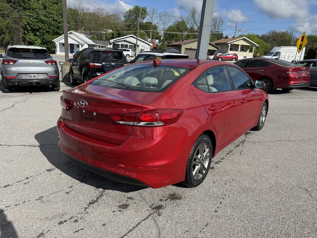 Used 2017 Hyundai Elantra SE Sedan