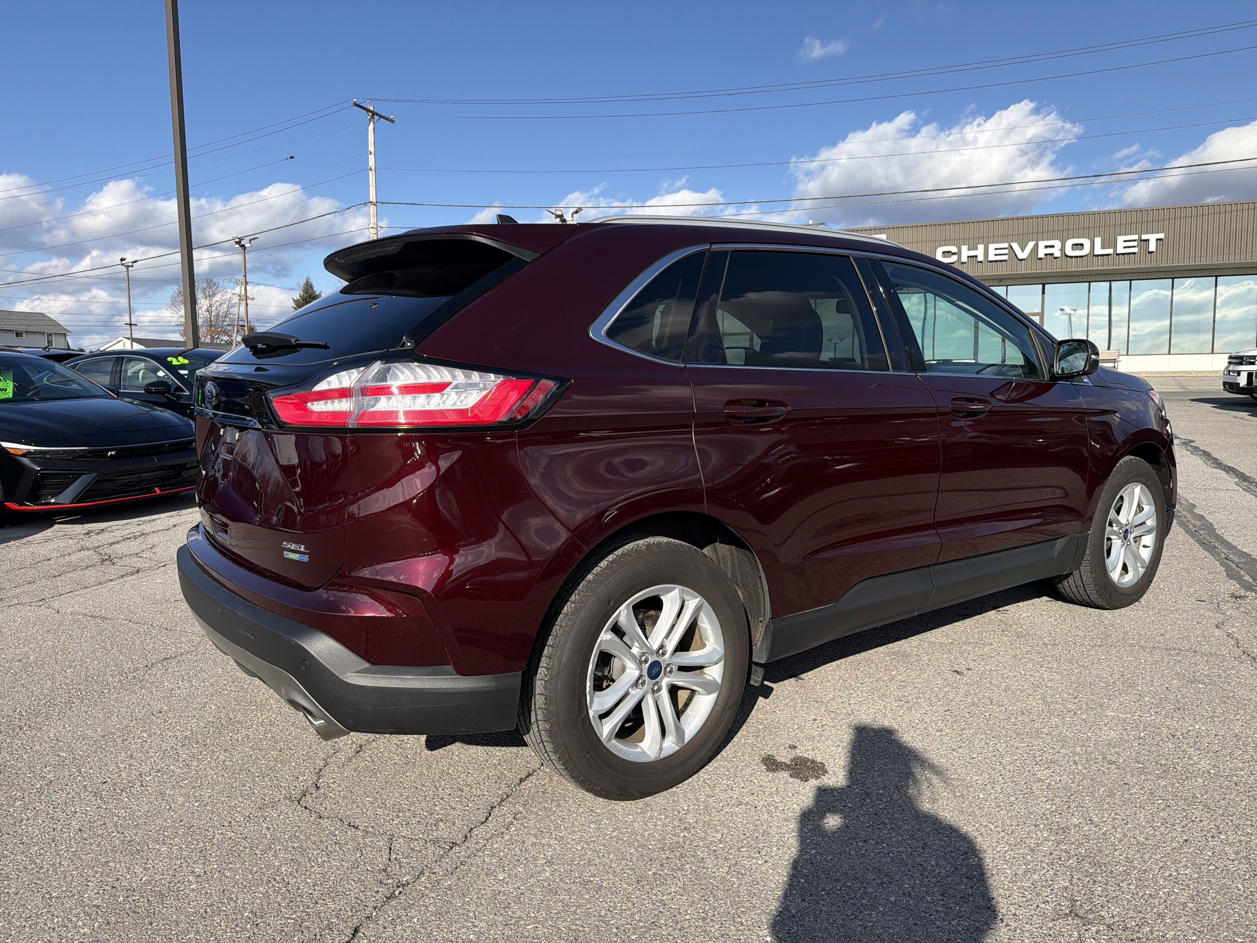 2020 Ford Edge SEL photo 3