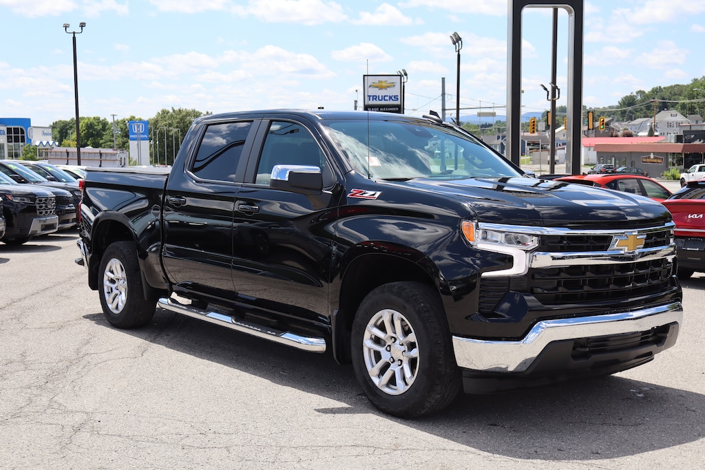 Used 2023 Chevrolet Silverado 1500 LT Truck Crew Cab