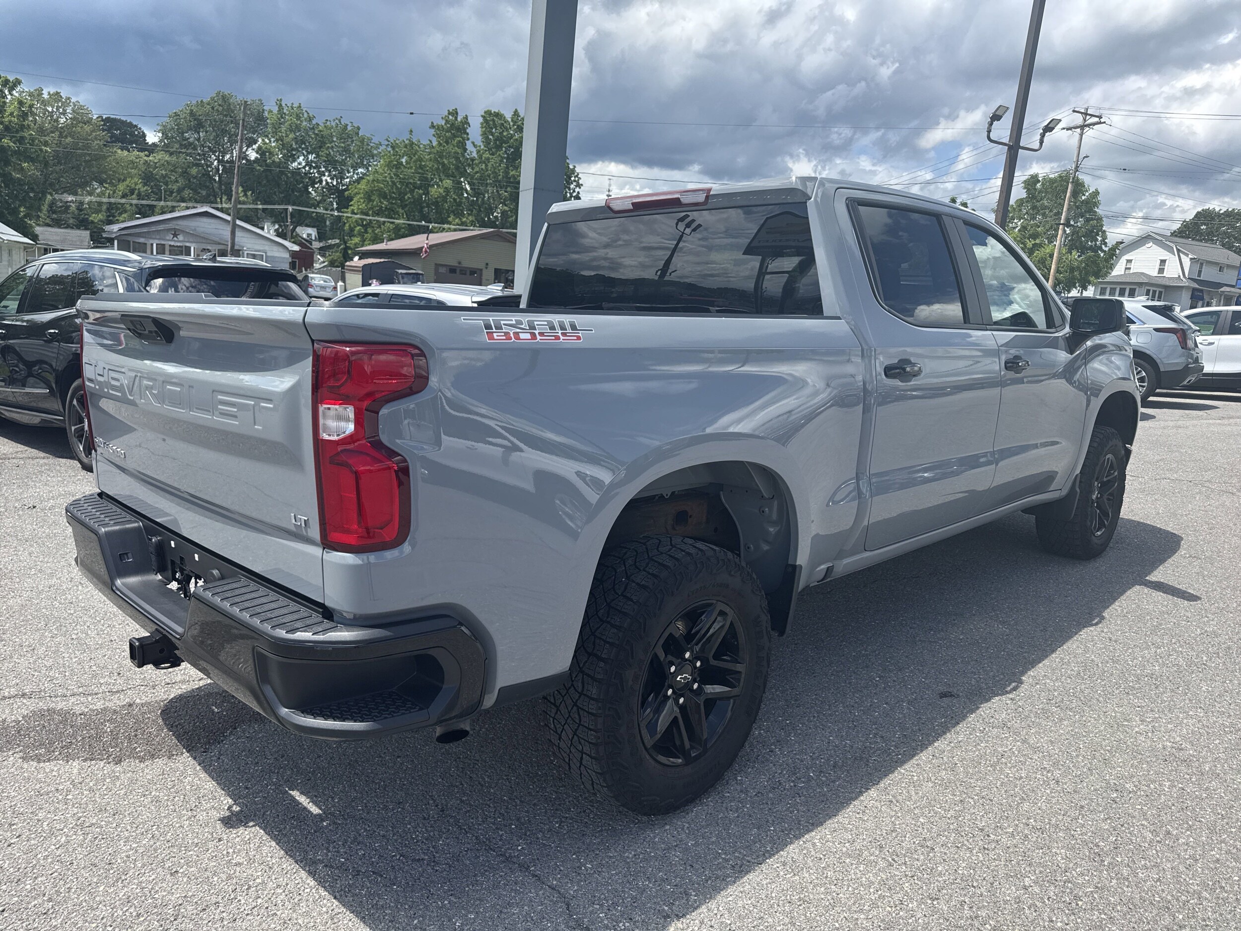 2024 Chevrolet Silverado 1500 LT Trail Boss photo 3