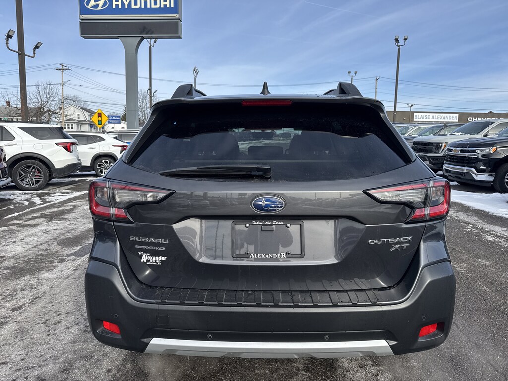 Used 2023 Subaru Outback Limited XT SUV