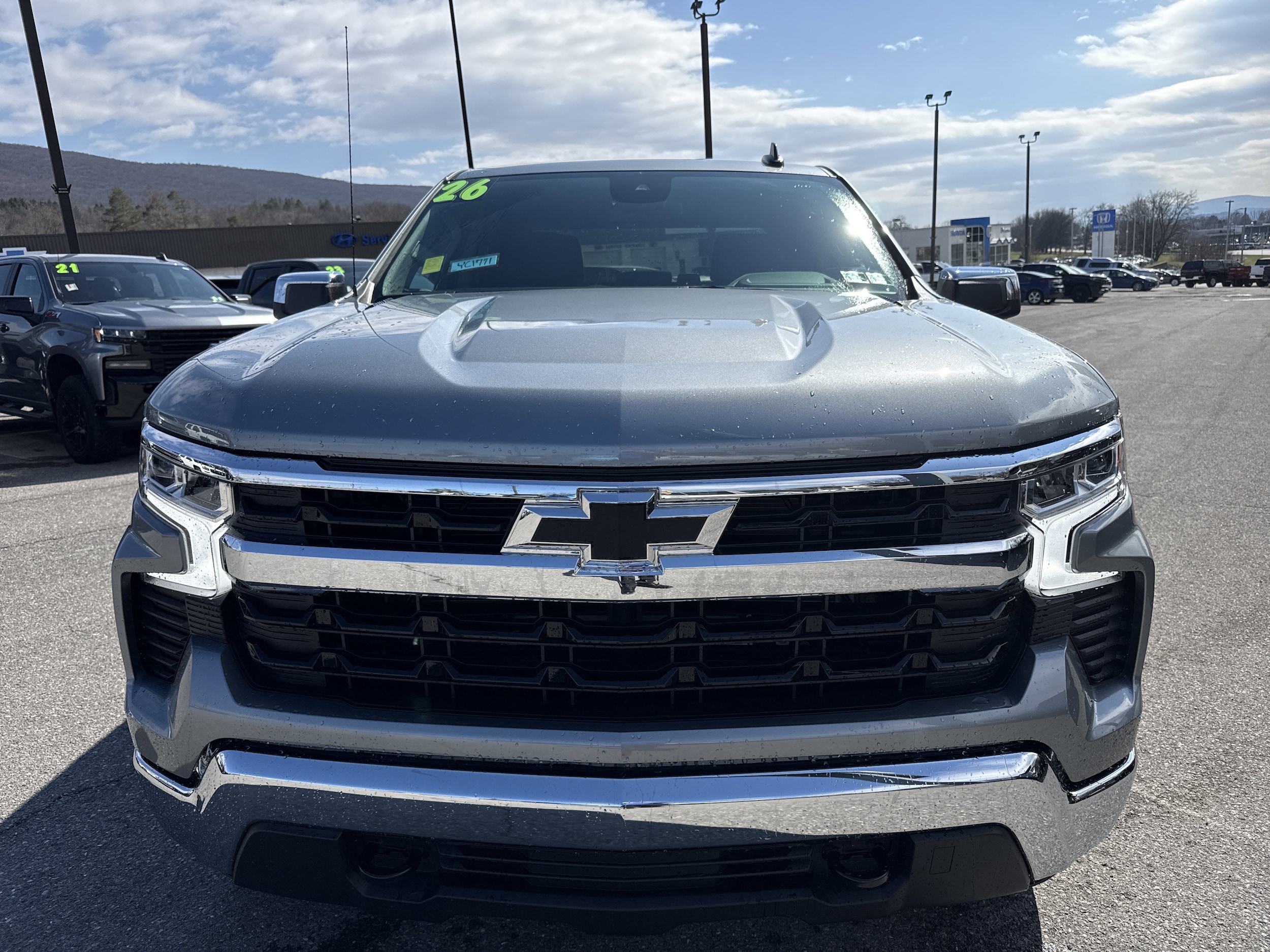 2026 Chevrolet Silverado 1500 LT - Photo 9
