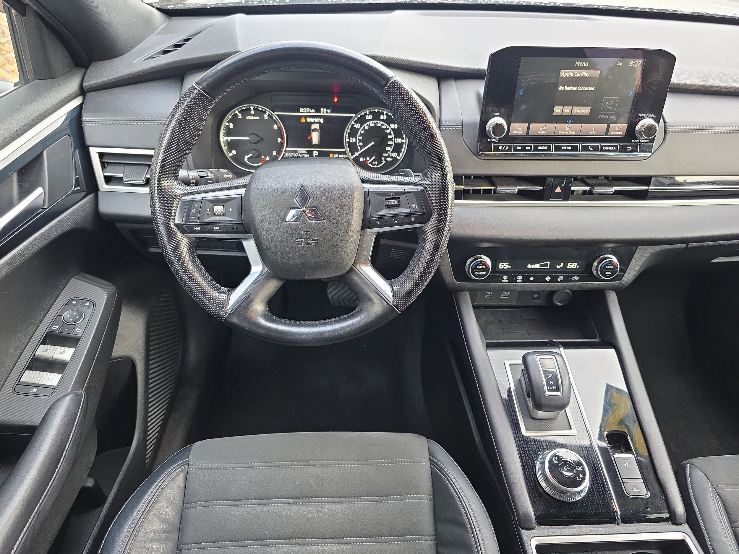 2022 Mitsubishi Outlander SE photo 2