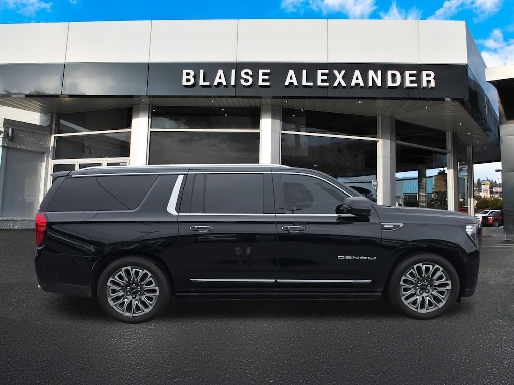 Used 2023 GMC Yukon XL Denali Ultimate SUV