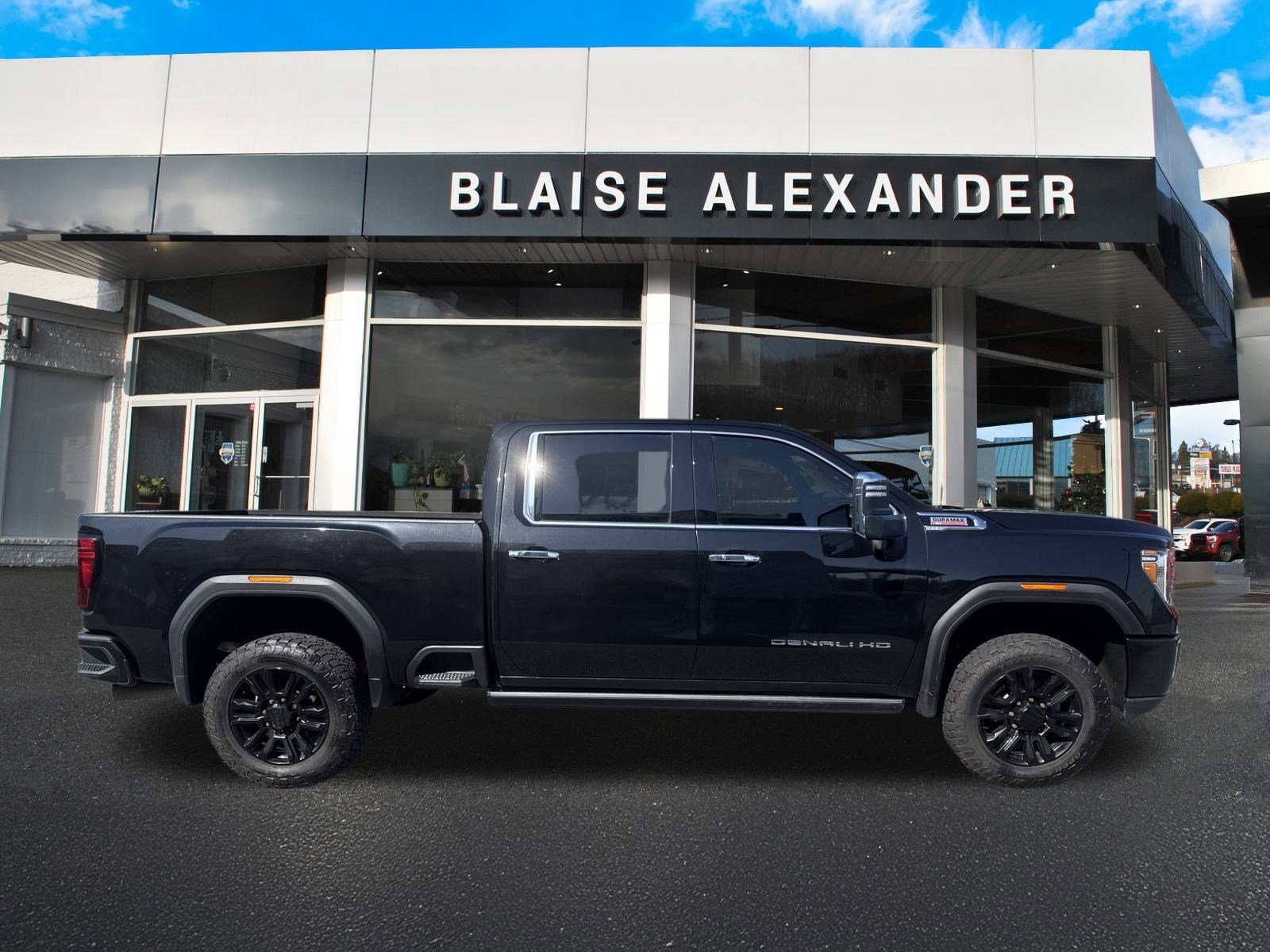 2023 Gmc Sierra 2500 HD Denali photo 2