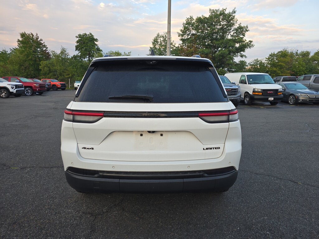 Used 2024 Jeep Grand Cherokee Limited SUV