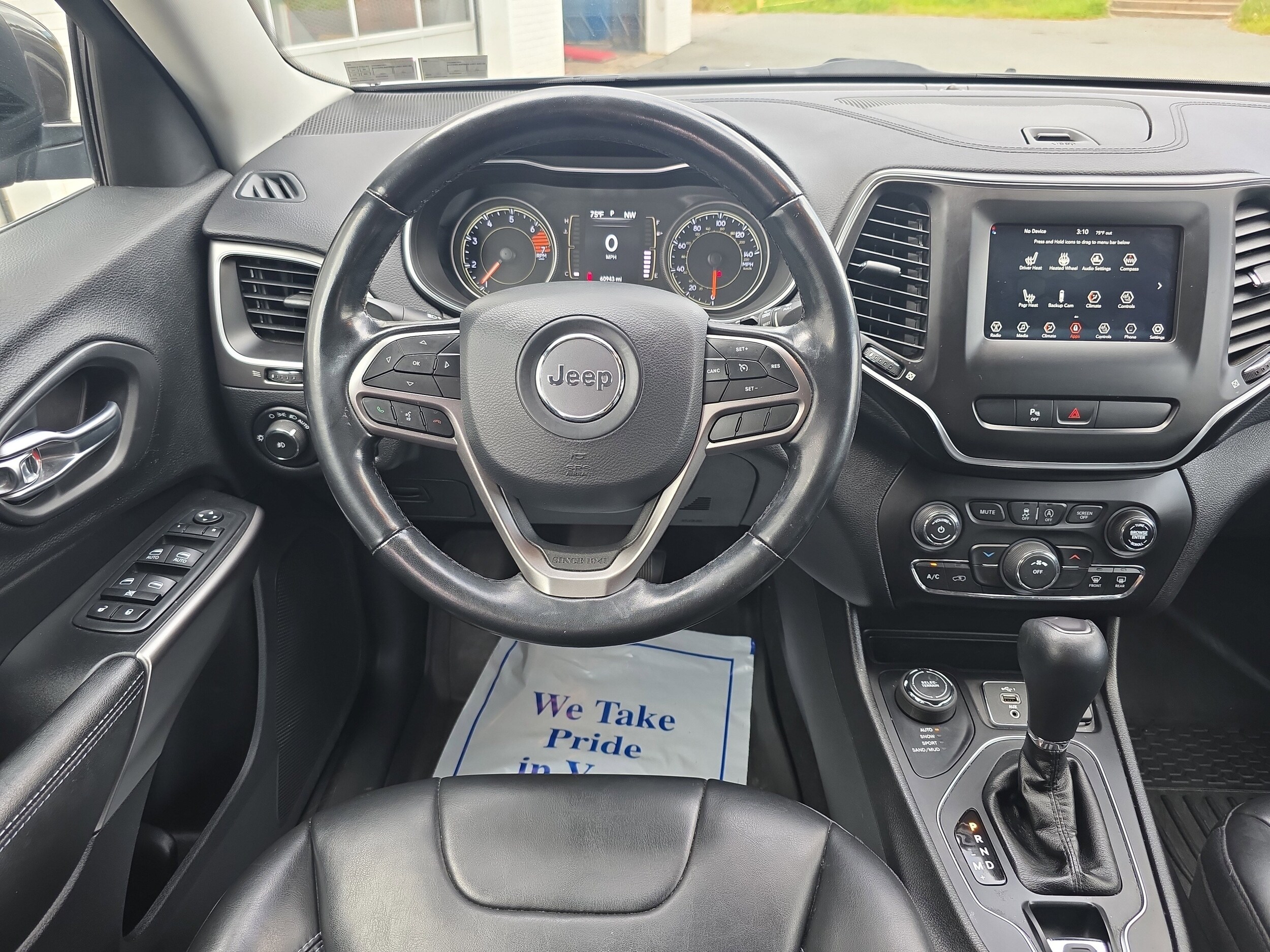 2020 Jeep Cherokee Latitude photo 3