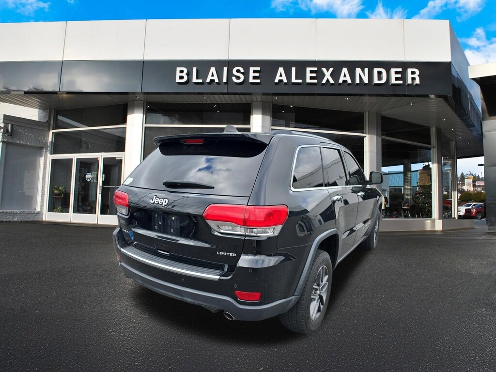 Used 2017 Jeep Grand Cherokee Limited 4x4 SUV