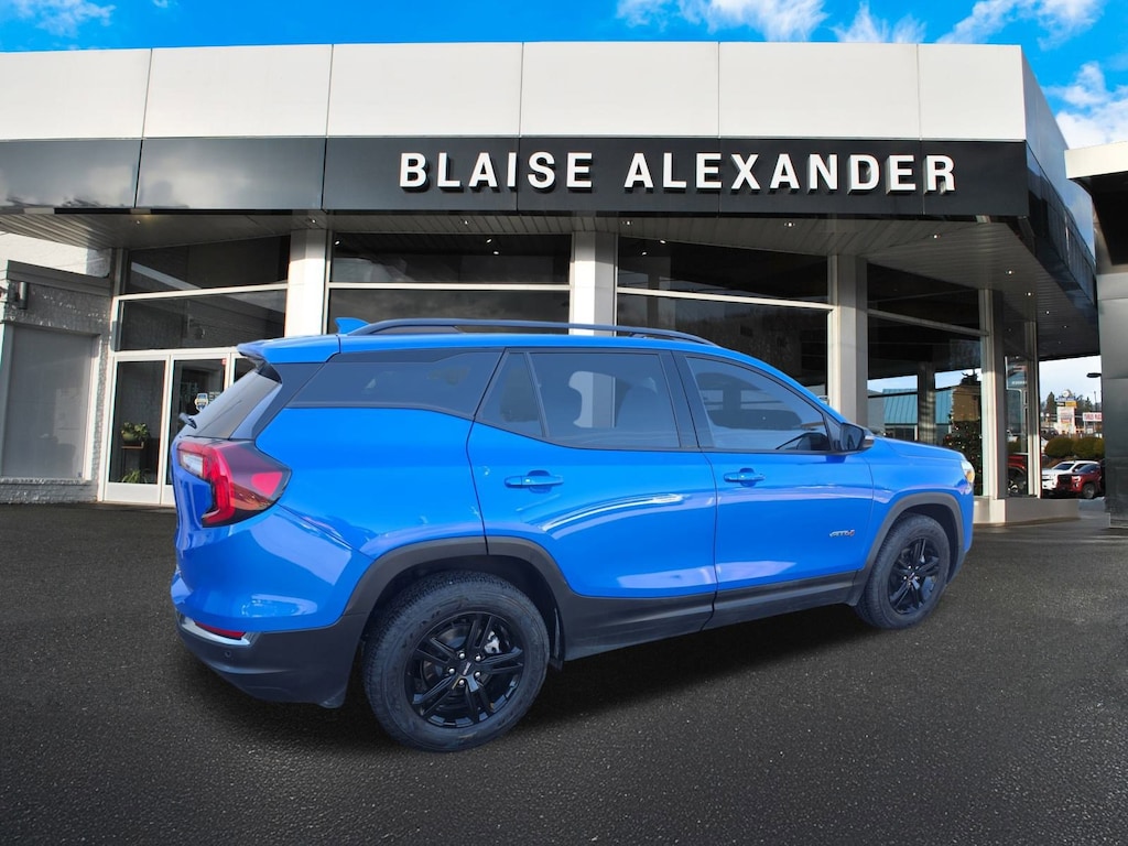 Used 2024 GMC Terrain AT4 SUV