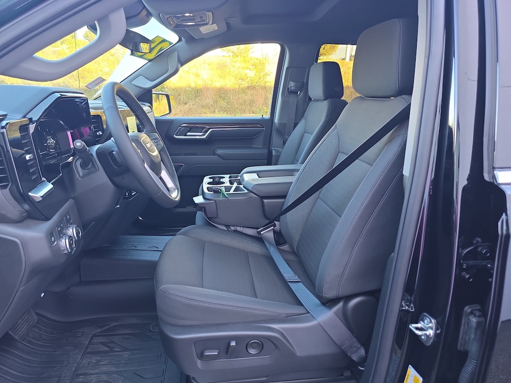 New 2025 GMC Sierra 1500 SLE Truck Crew Cab