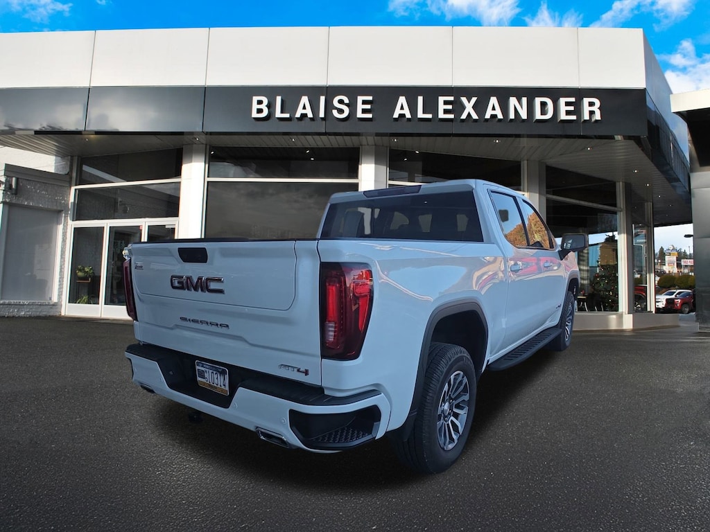 Used 2023 GMC Sierra 1500 AT4 Truck Crew Cab