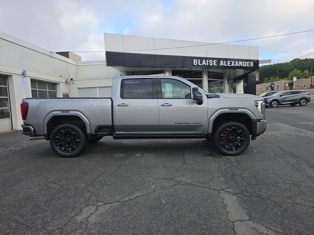 Used 2026 GMC Sierra 2500 HD Denali Ultimate Truck Crew Cab