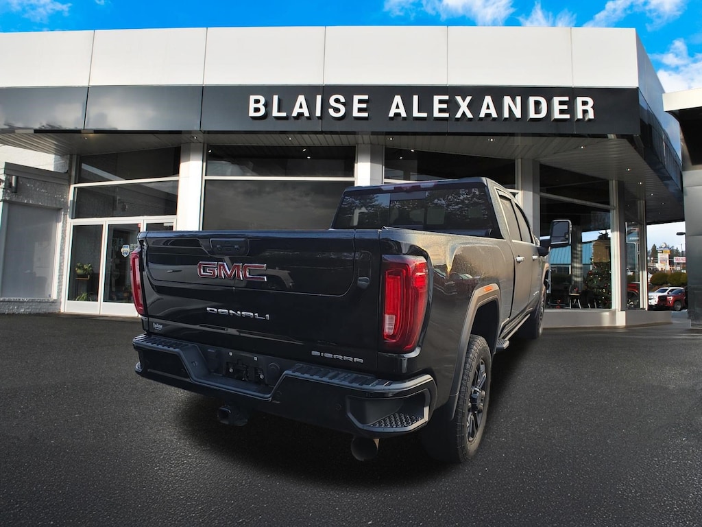 Used 2023 GMC Sierra 2500 HD Denali Truck Crew Cab