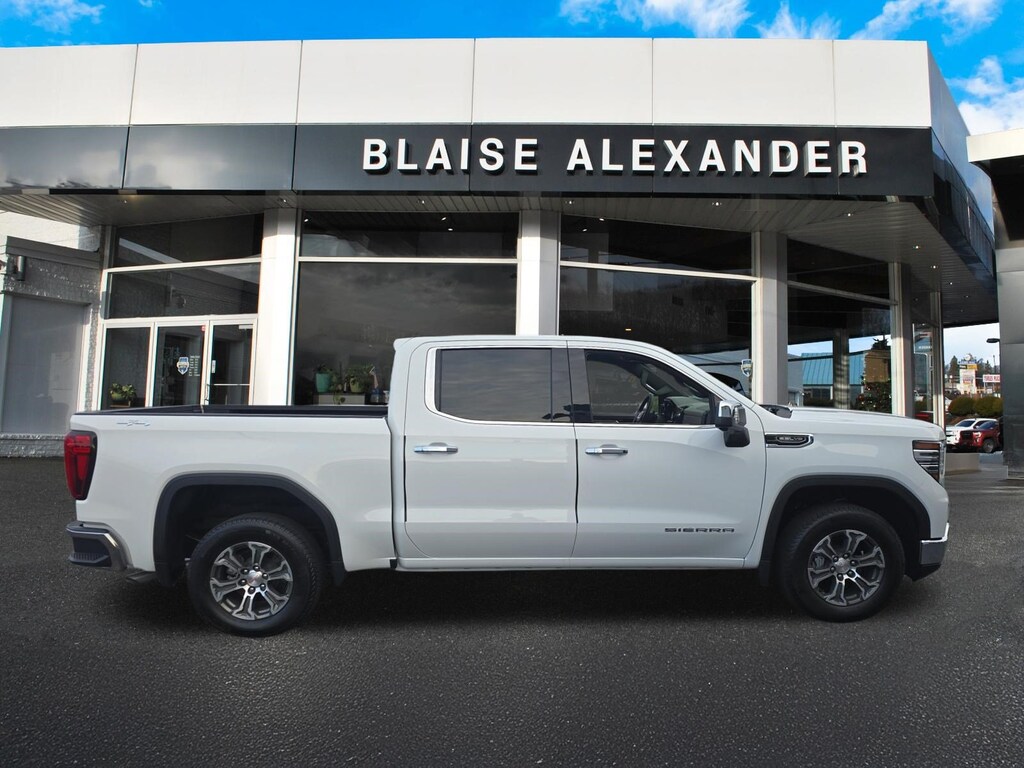 New 2026 GMC Sierra 1500 SLT Truck Crew Cab