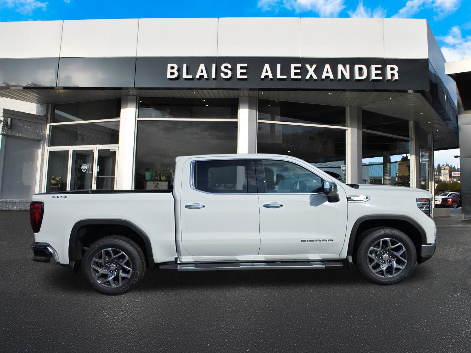 New 2026 GMC Sierra 1500 SLT Truck Crew Cab