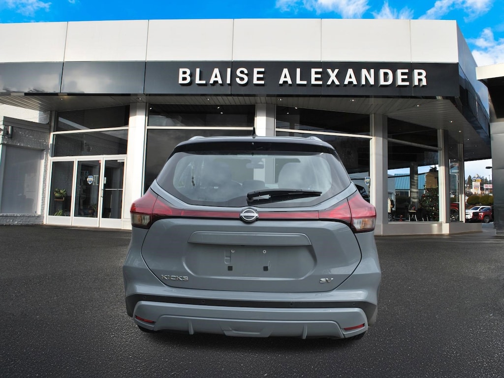 Used 2024 Nissan Kicks SV SUV