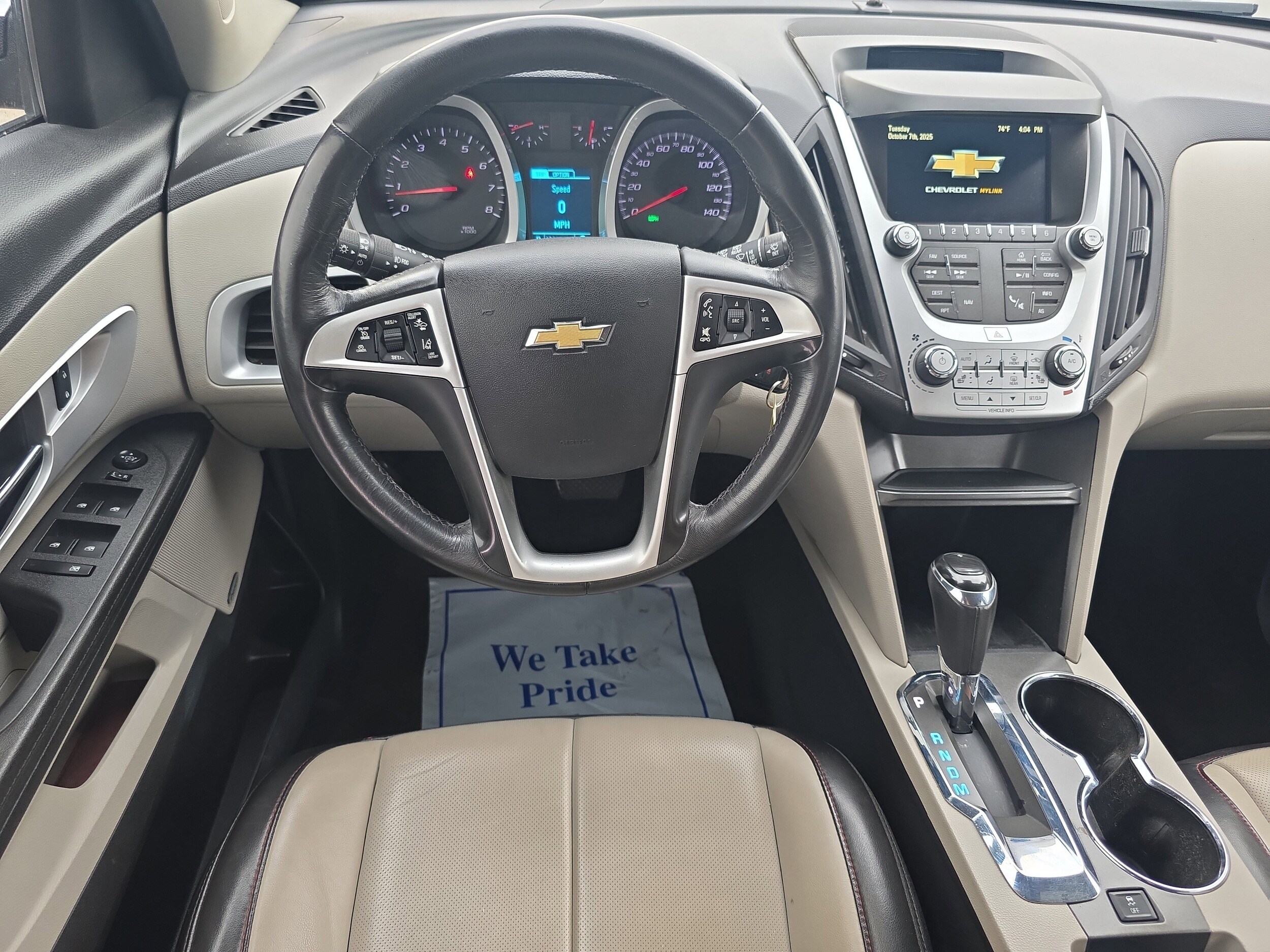 2017 Chevrolet Equinox Premier photo 2