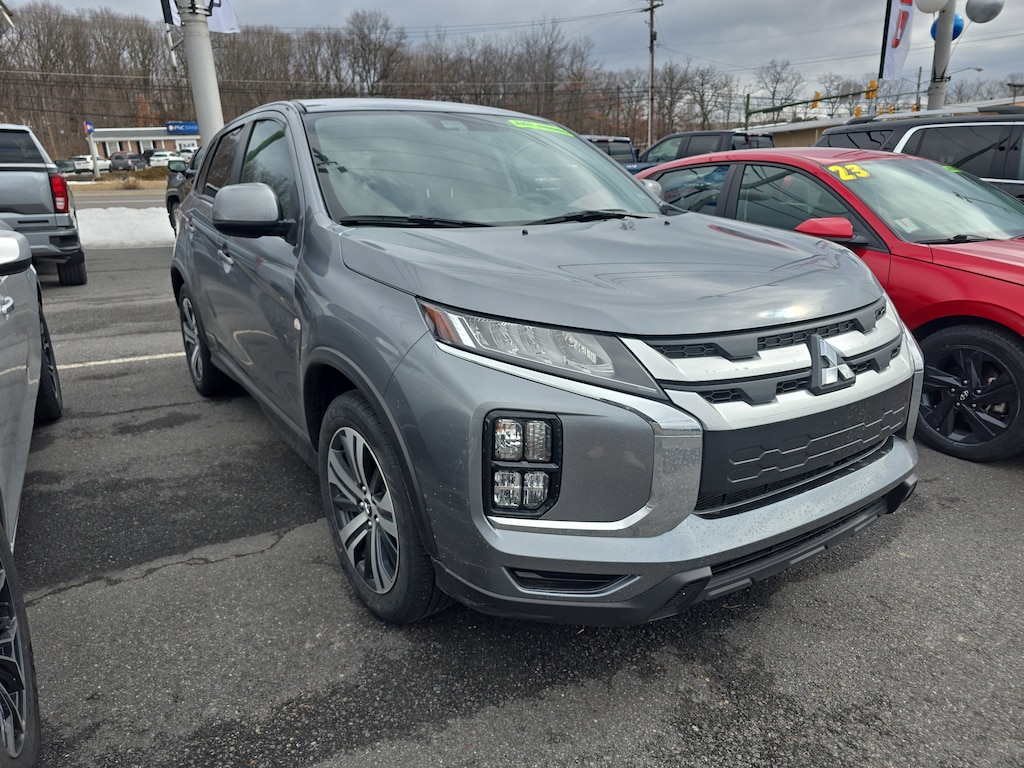 Used 2025 Mitsubishi Outlander Sport 2.0 ES SUV
