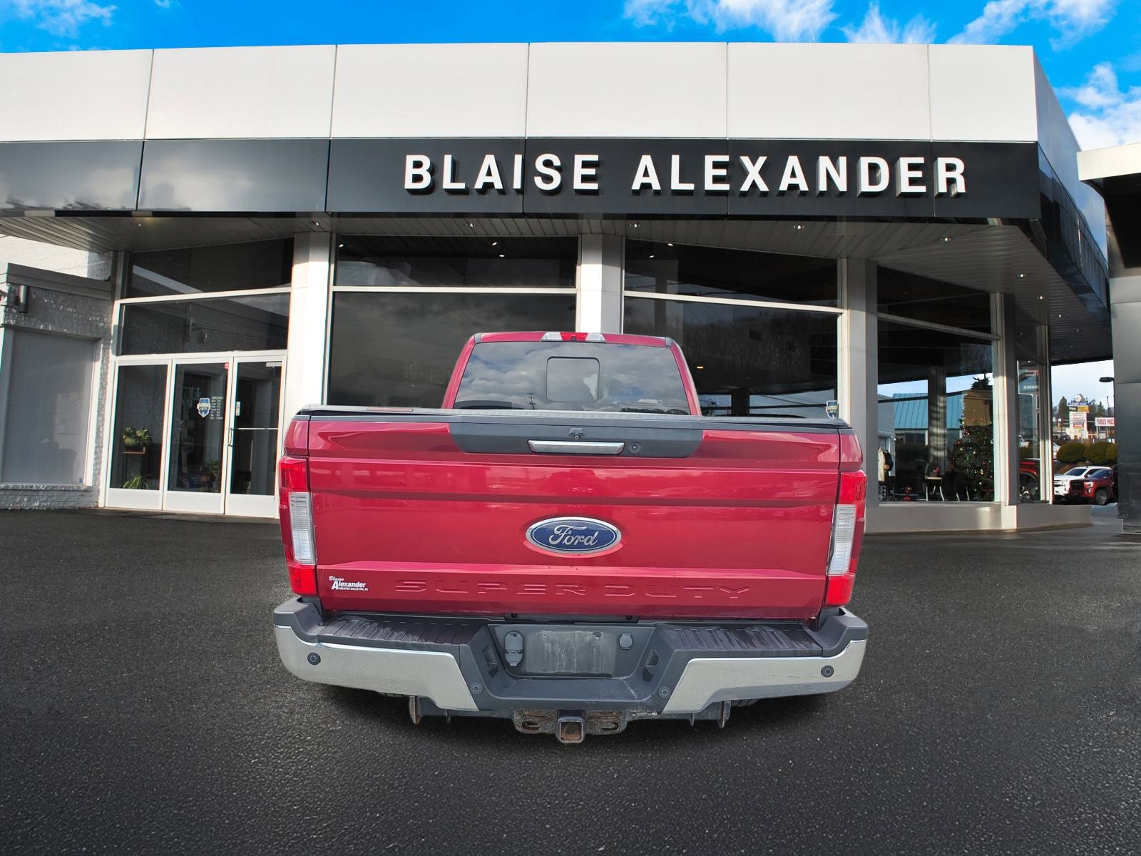 2017 Ford F-250 Lariat photo 2