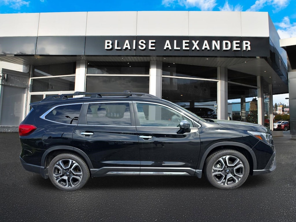 Used 2023 Subaru Ascent Touring 7-Passenger SUV