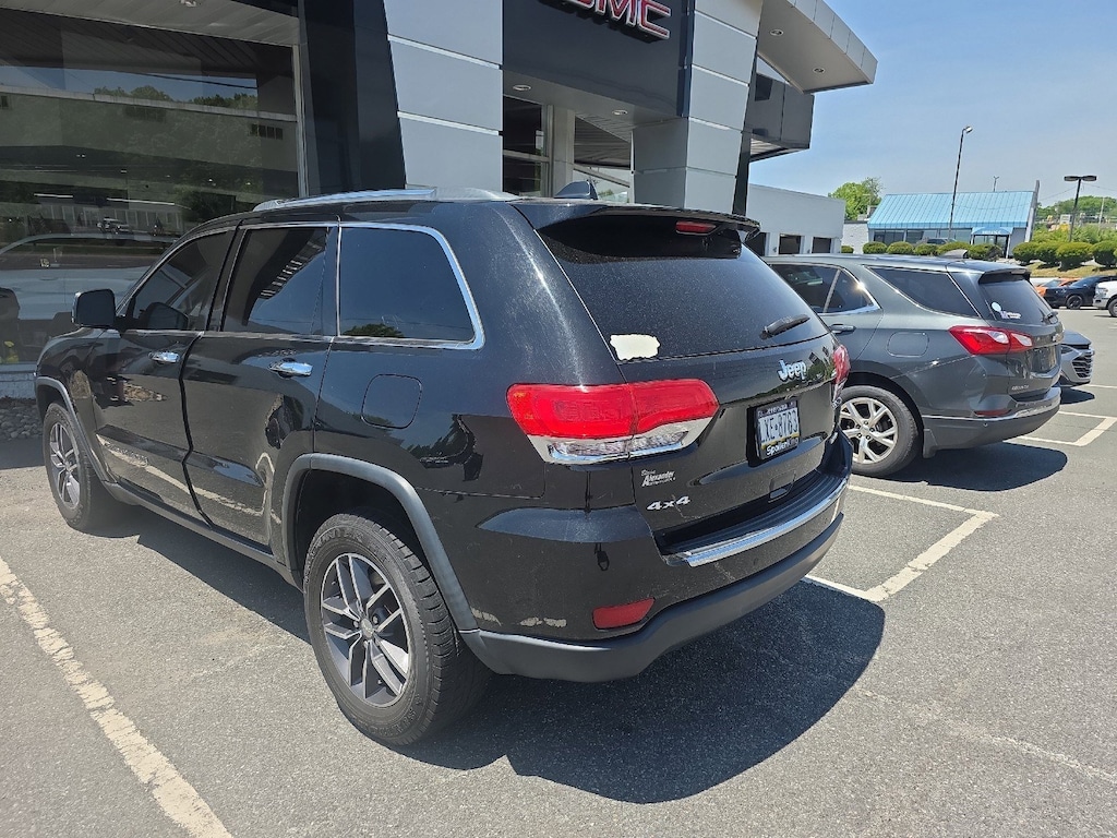 Used 2017 Jeep Grand Cherokee Limited 4x4 SUV