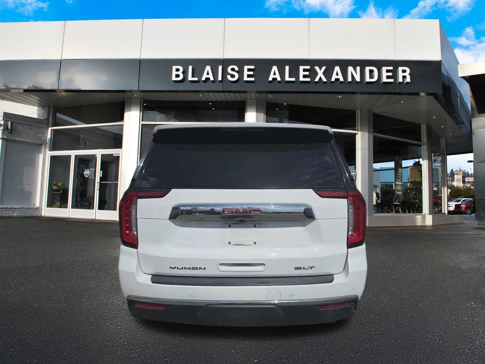 2021 Gmc Yukon SLT photo 2