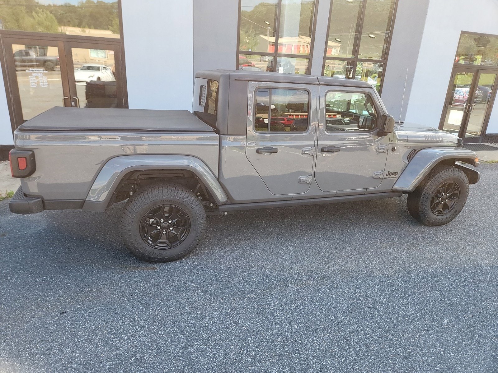 Used 2021 Jeep Gladiator WILLYS SPORT with VIN 1C6HJTAG4ML602182 for sale in Hazle Township, PA