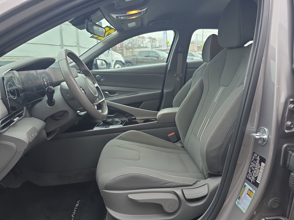 Used 2023 Hyundai Elantra SEL Sedan