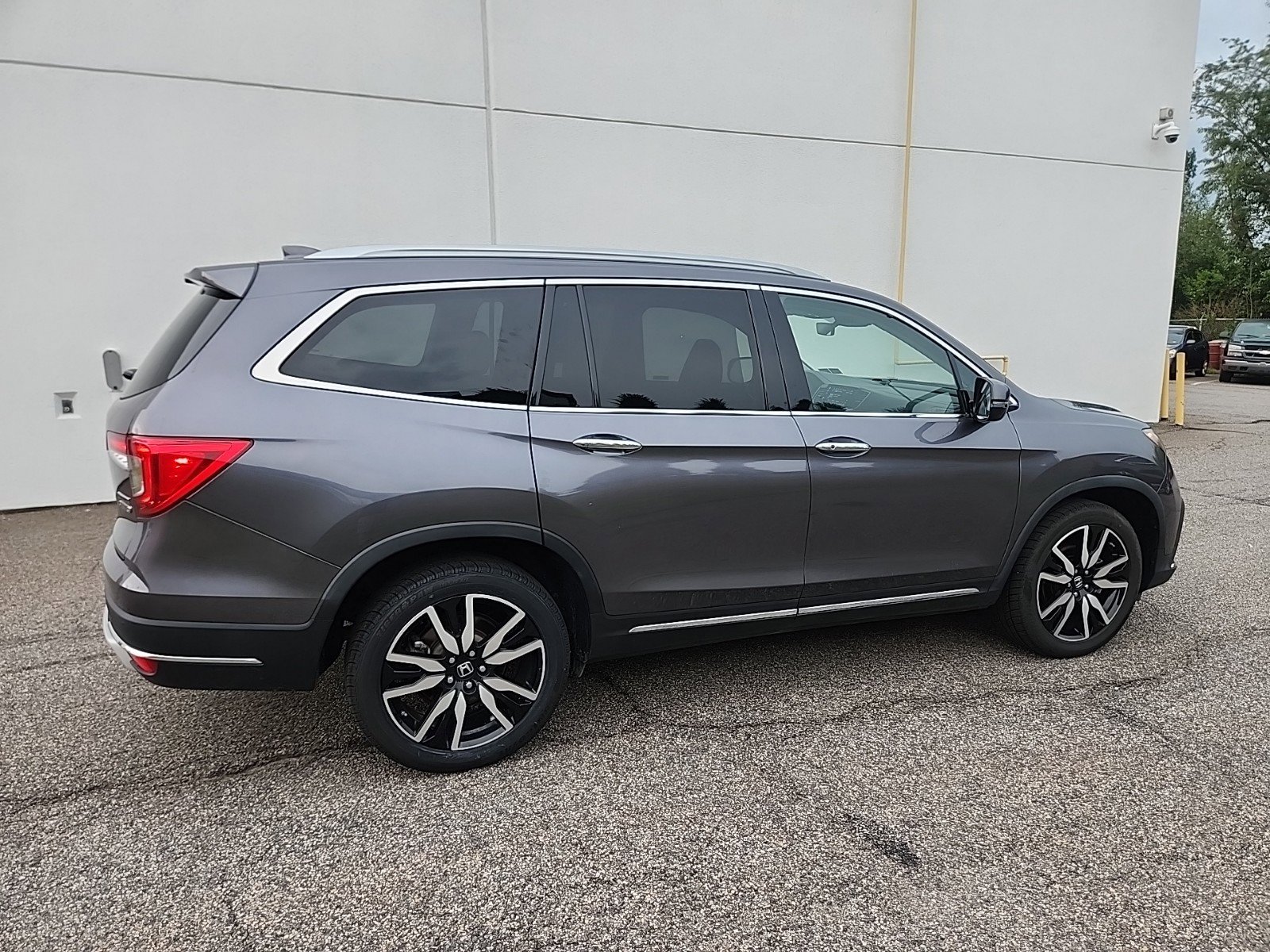 Used 2019 Honda Pilot Touring with VIN 5FNYF6H67KB067471 for sale in Hazle Township, PA