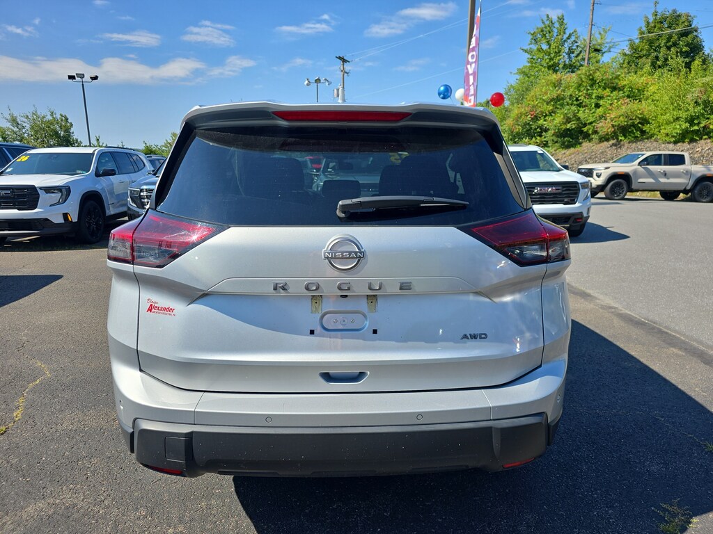 Used 2025 Nissan Rogue SV SUV